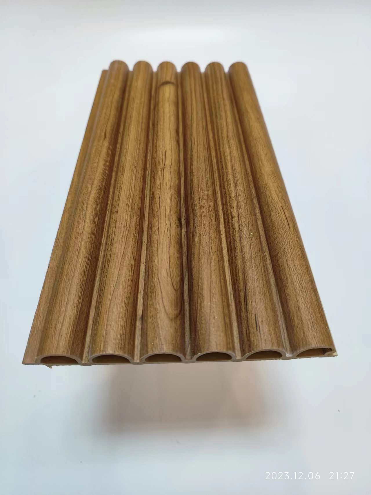 WPC Cembung Wall Panel - Walnut - Image 6